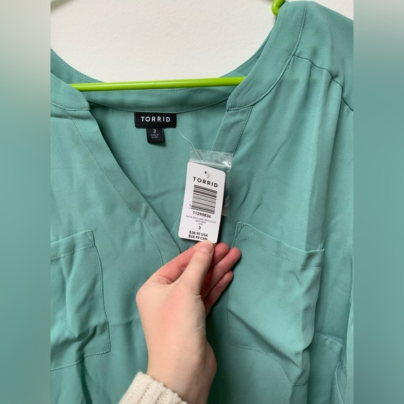 Torrid Teal Blouse - Picture 2 of 4